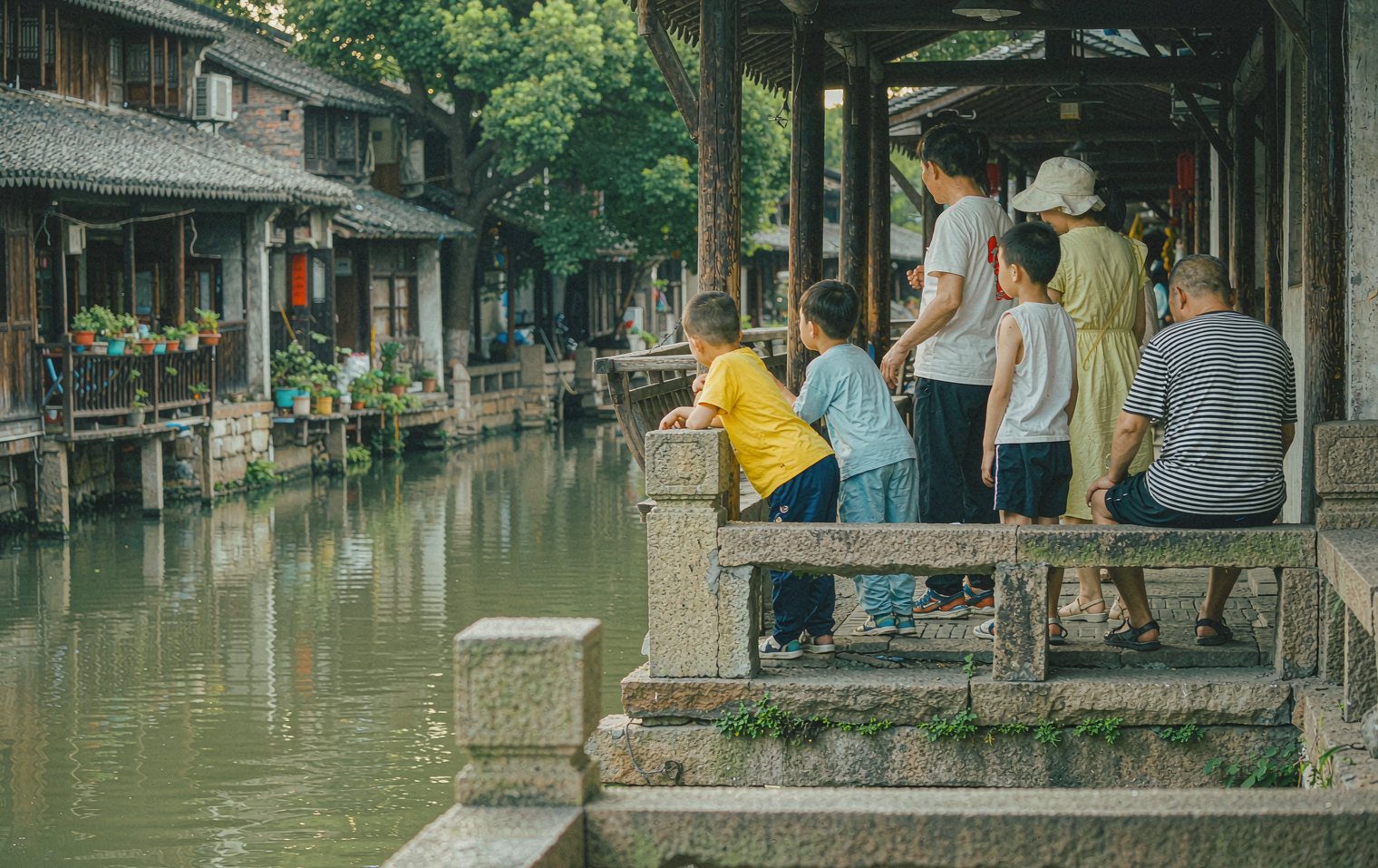 Bringing kids and grandparents together Family travel in China